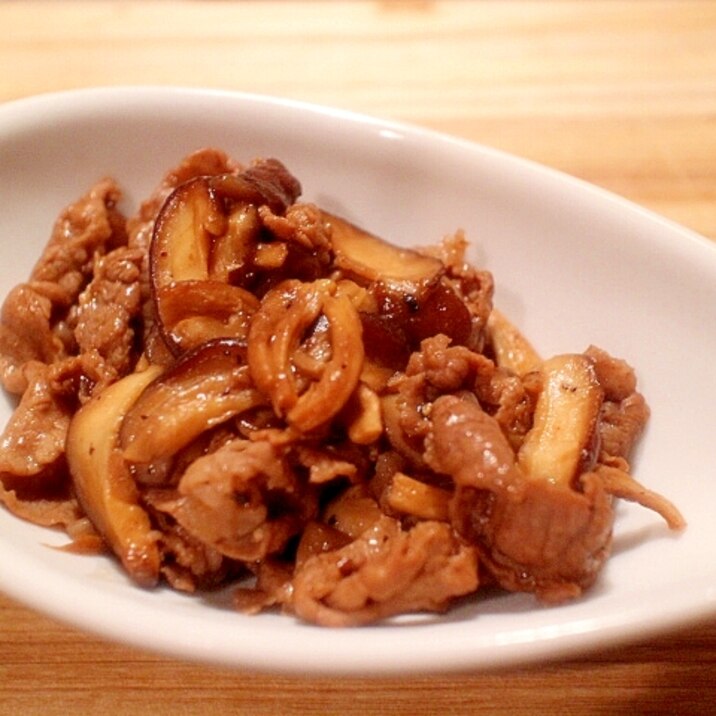 どっさり椎茸と牛肉のバター醤油炒め